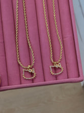 Kitty Outline Necklace