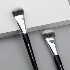 Liquid Foundation & Shadow Repair Brush