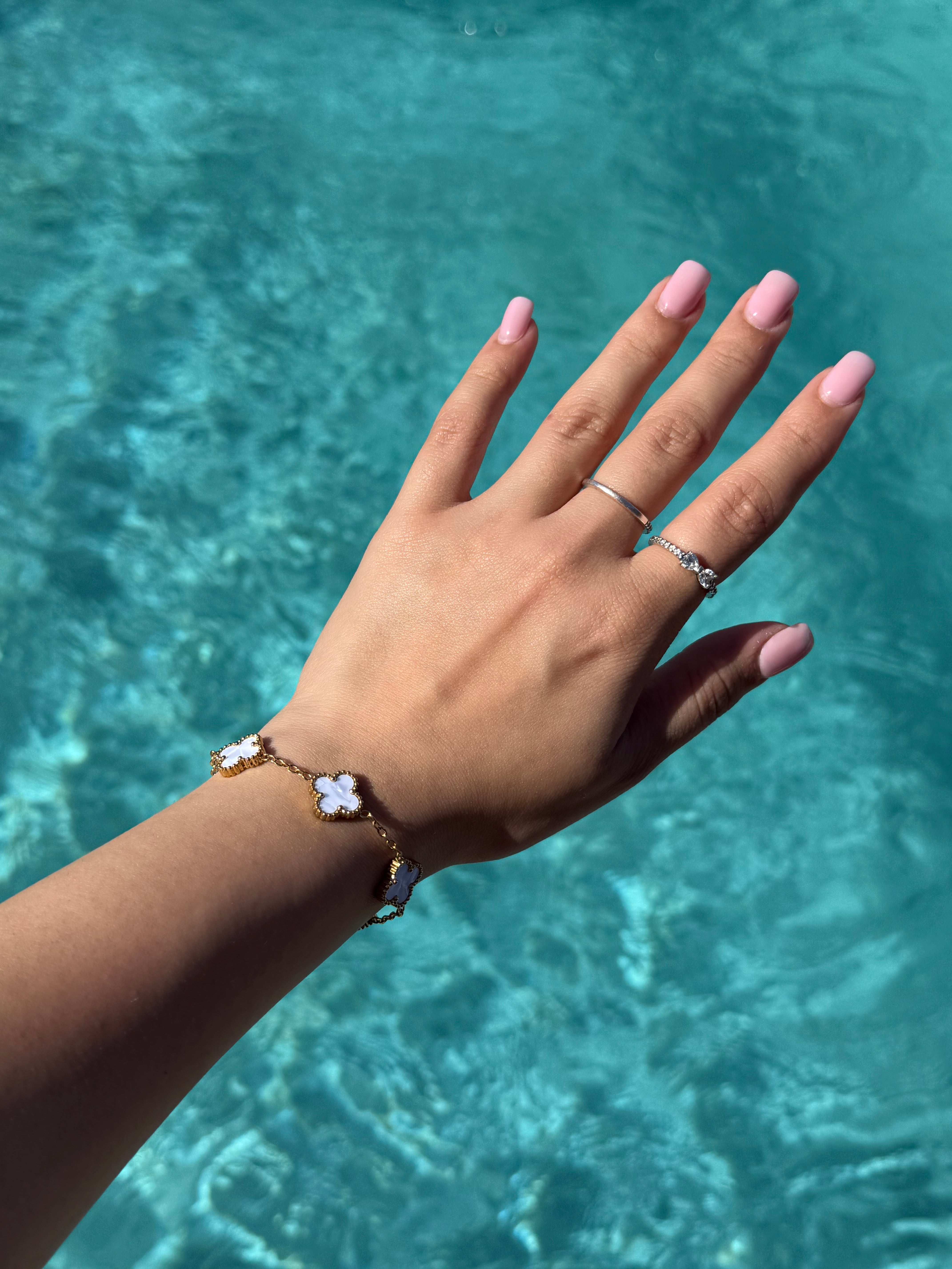 White Gold Clover Bracelet