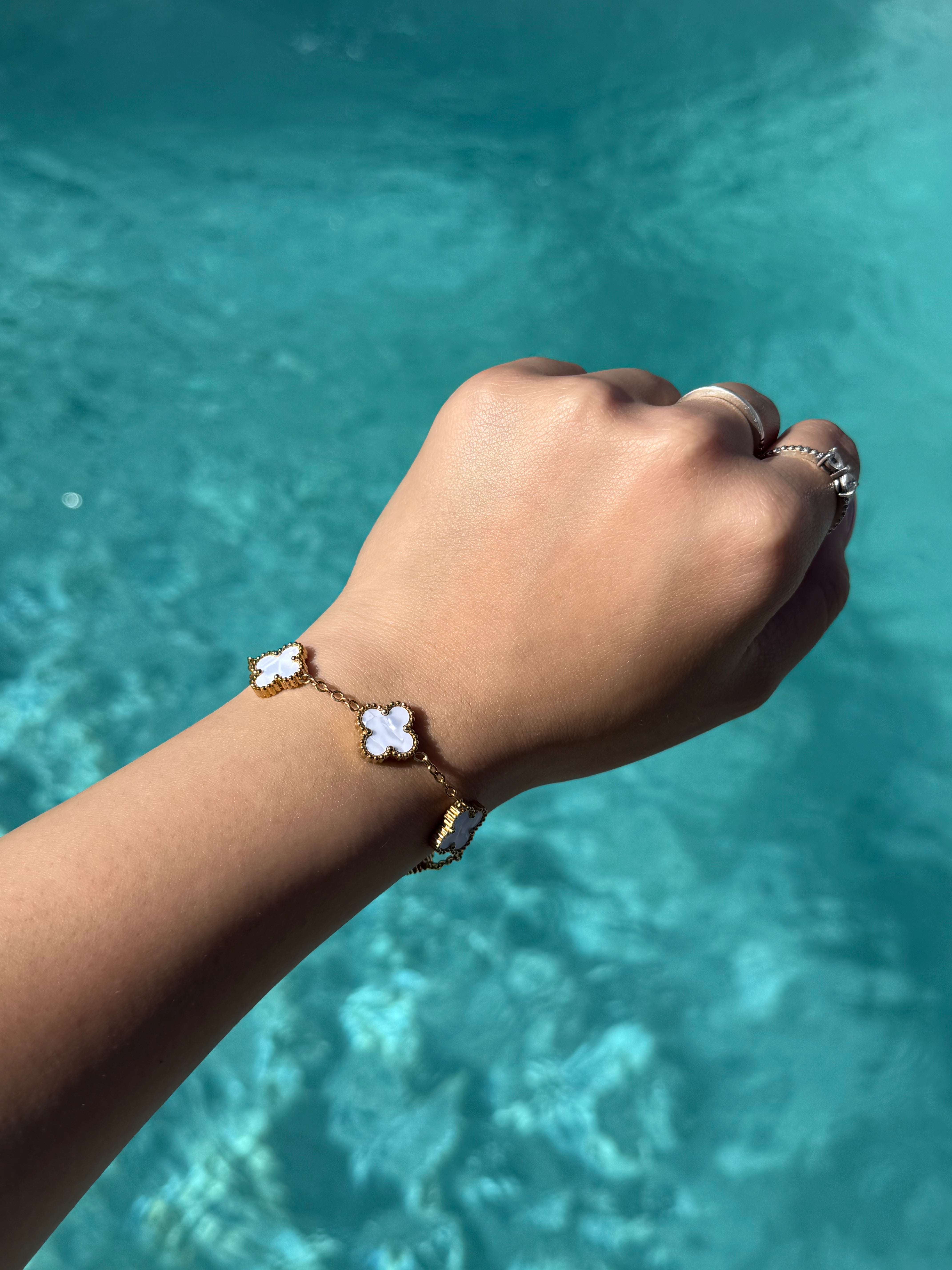 White Gold Clover Bracelet